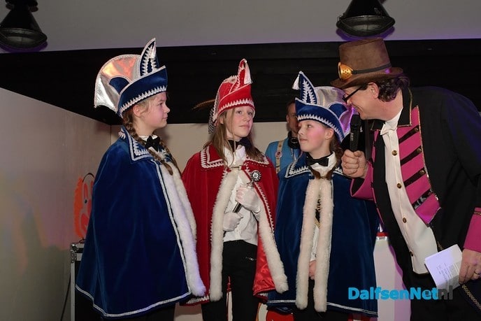Prins Marcel de 2e regeert samen met Jeugdprinses Lynn over Hakkersdonk - Foto: Johan Bokma