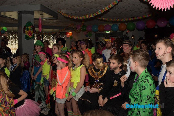 Kindercarnaval bij de Hoonhakkers en de Piepenplassers - Foto: Johan Bokma