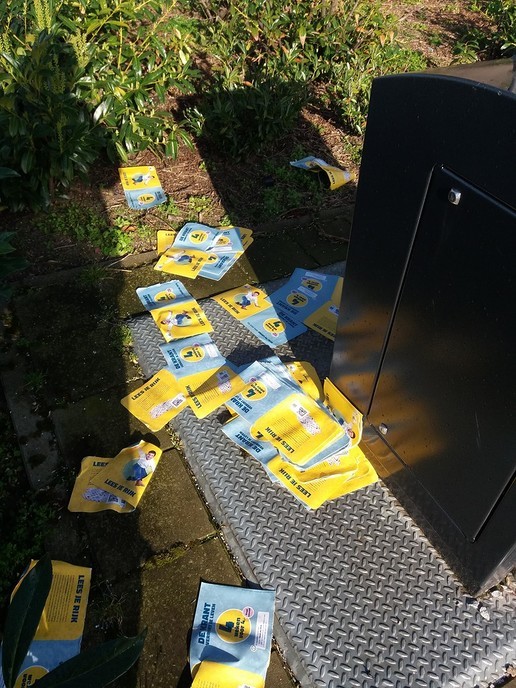Teveel folders ? - Foto: Ingezonden foto