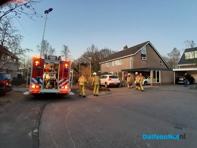 Schoorsteenbrand aan de Devotenhof - Foto: Niels Jansen