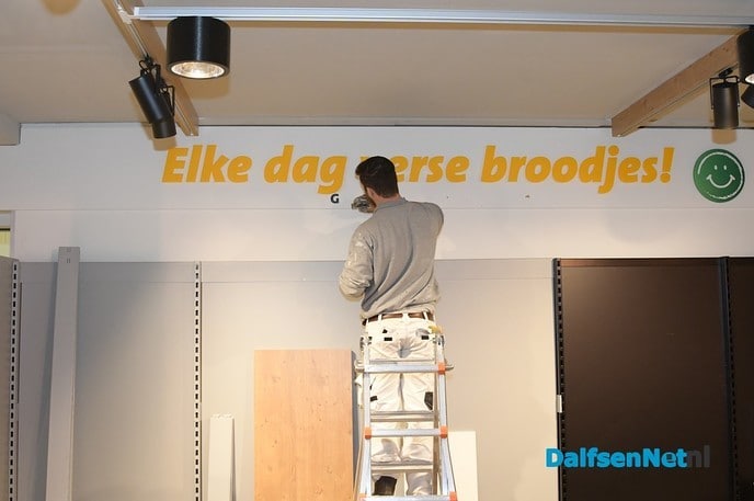 Dag 2 van de verbouwing Jumbo Kamphuis - Foto: Johan Bokma
