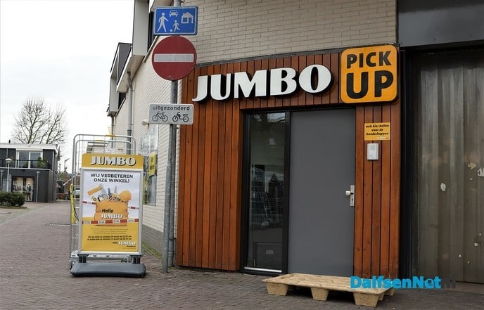 Dag 3 van de verbouwing Jumbo Kamphuis - Foto: Johan Bokma