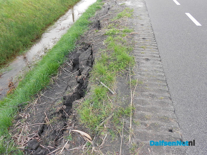 Wal valt in de sloot
