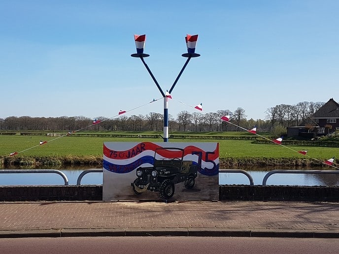 Vechtdijkbewoners vieren de bevrijding - Foto: Ingezonden foto