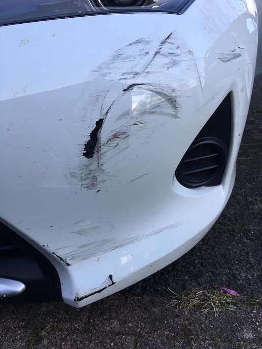 Schade aan mijn auto en weggereden - Foto: Ingezonden foto