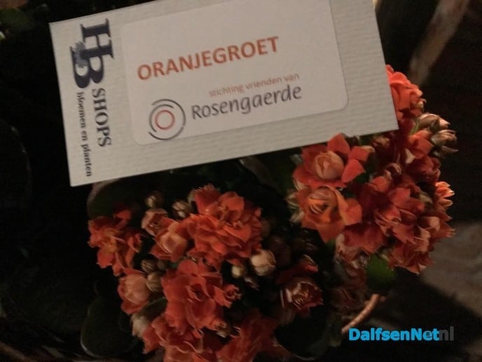 Bewoners en medewerkers verrast door Stichting Vrienden van Rosengaerde - Foto: Ingezonden foto