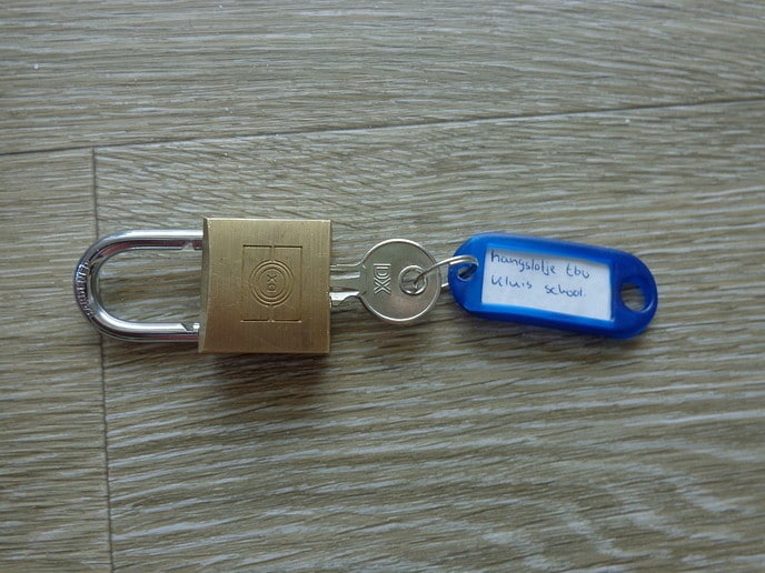 Slotje en sleutel van een kluis gevonden