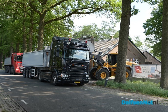 Puin breken op de voormalige locatie Timmerman - Foto: Johan Bokma
