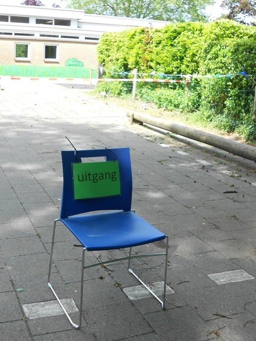Er staan weer fietsen op de schoolpleinen