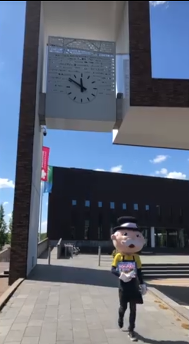 Mr. Monopoly brengt bezoek aan Dalfsen - Foto: Eigen geleverde foto