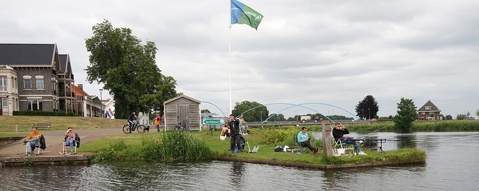 Vissen in Dalfsen steeds populairder - Foto: Paul Scholten