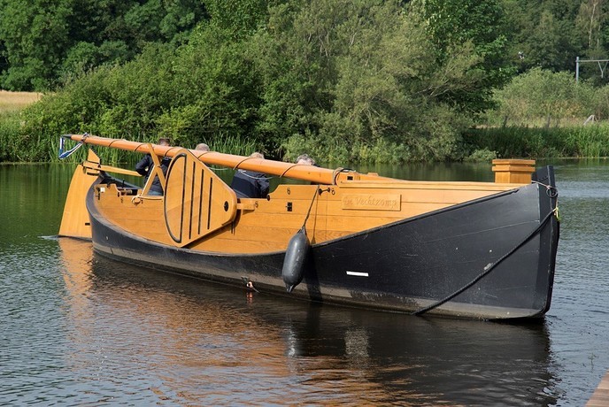 De Dalfser zomp even uit de Vecht en uit de vaart - Foto: Geert Bistervels
