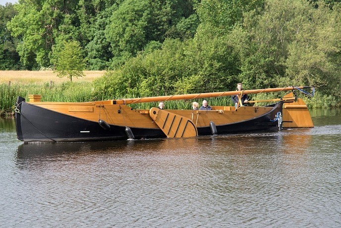 De Dalfser zomp even uit de Vecht en uit de vaart - Foto: Geert Bistervels