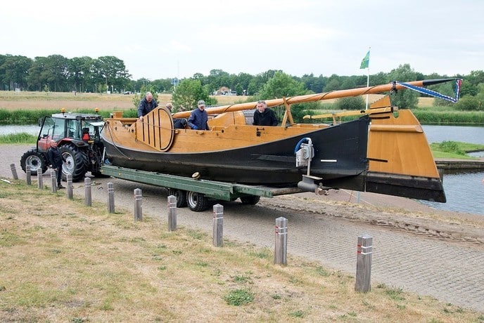 De Dalfser zomp even uit de Vecht en uit de vaart - Foto: Geert Bistervels