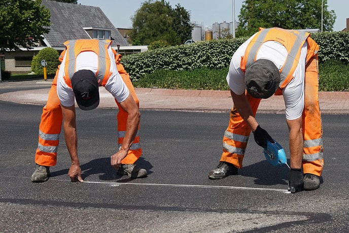 Belijning Koesteeg/Rondweg is weer oké - Foto: Paul Scholten