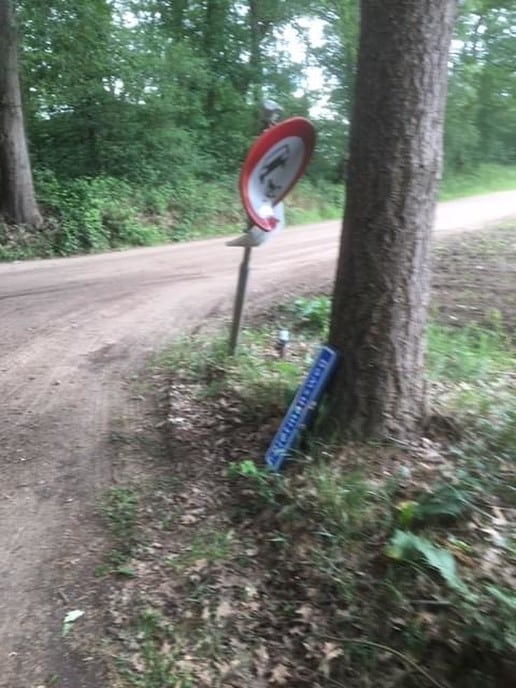 Weg te smal? - Foto: Ingezonden foto