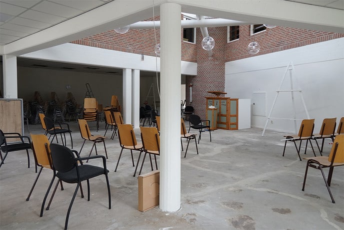 Oude Rabobank Polhaar, nu een kerk - Foto: Paul Scholten