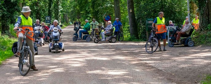 Eindelijk met de “club” naar buiten - Foto: Paul Scholten