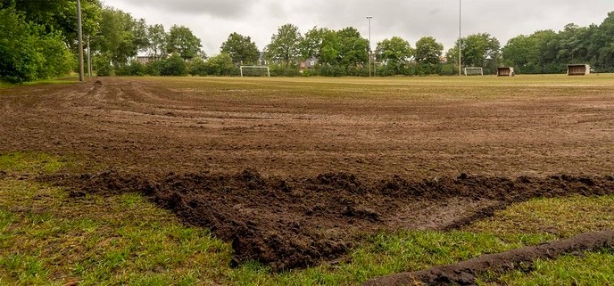 Groot onderhoud natuurgrasvelden sportparken - Foto: Paul Scholten