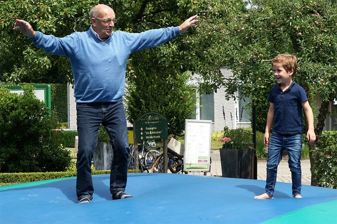 Samen springen - Foto: Paul Scholten