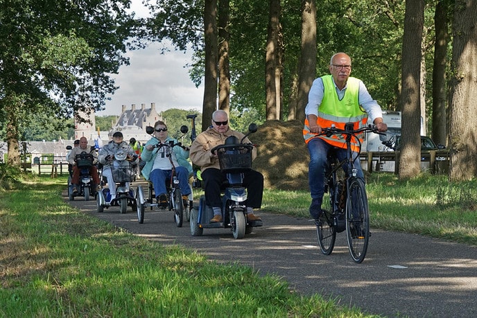 Eindelijk met de “club” naar buiten - Foto: Paul Scholten