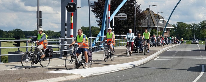 Eindelijk met de “club” naar buiten - Foto: Paul Scholten