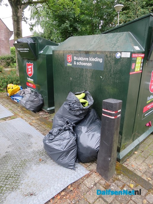 Ergernis, vuiligheid, nonchalance en afval - Foto: Wim