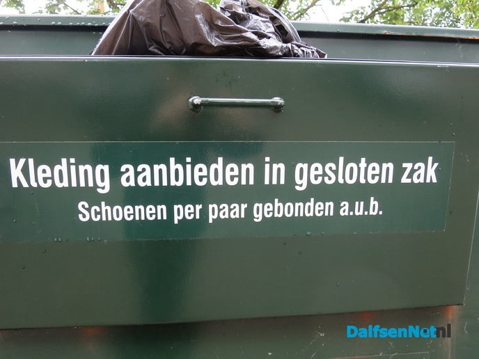Ergernis, vuiligheid, nonchalance en afval - Foto: Wim