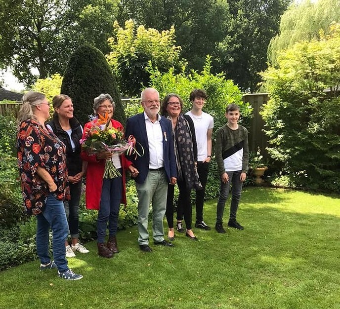 De burgemeester op bezoek bij Flip Jonkman, de muziekman - Foto: Ingezonden foto