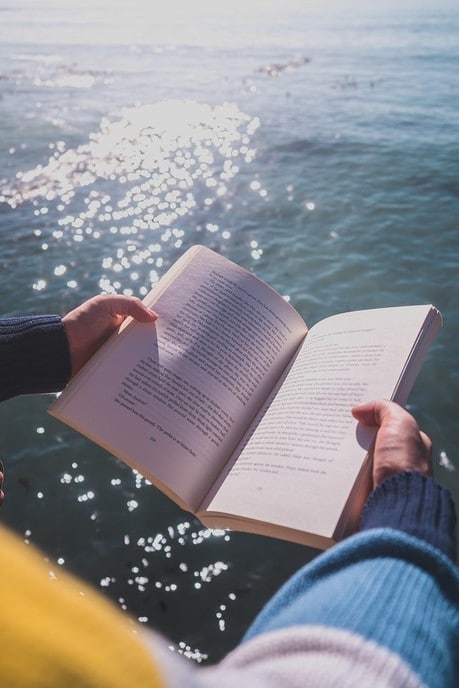 3 rugzakboeken om in de vakantie te lezen