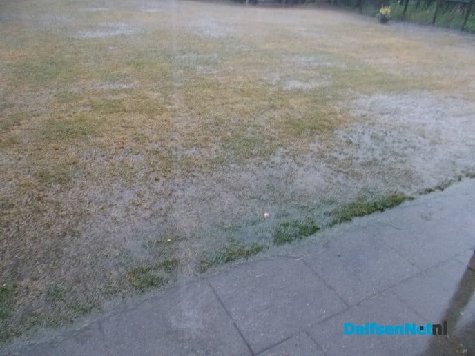  24 mm in een half uur regen in Hoonhorst