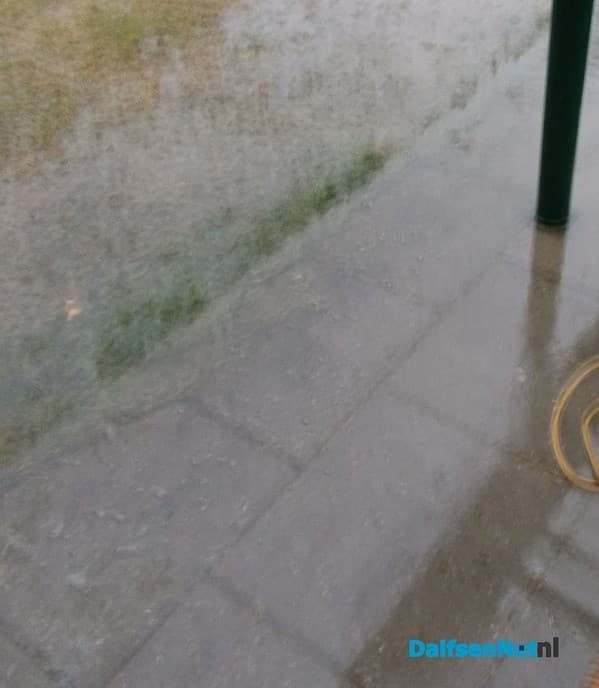  24 mm in een half uur regen in Hoonhorst