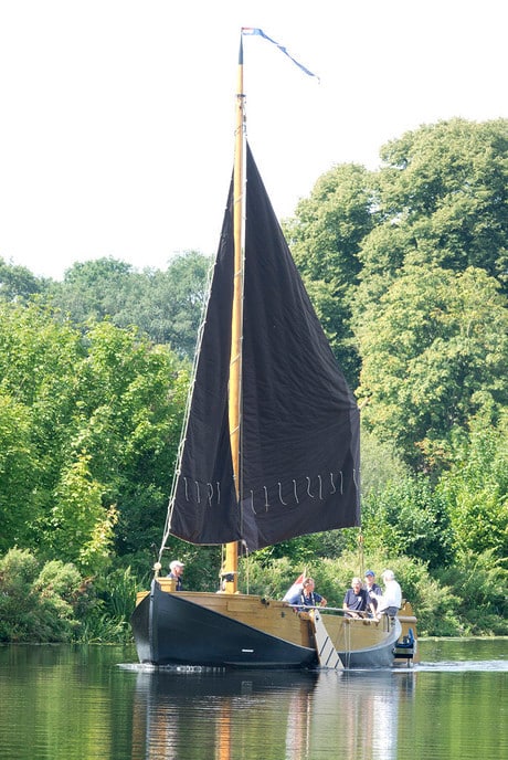 Twee zeilen voor de Vechtzomp Dalfsen - Foto: Geert Bistervels