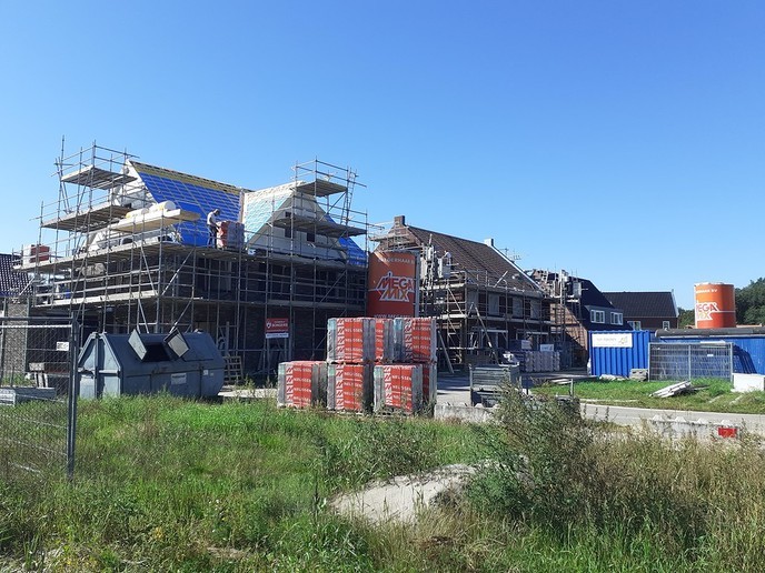Volop bouwbedrijvigheid Oosterdalfsen - Foto: Ingezonden foto
