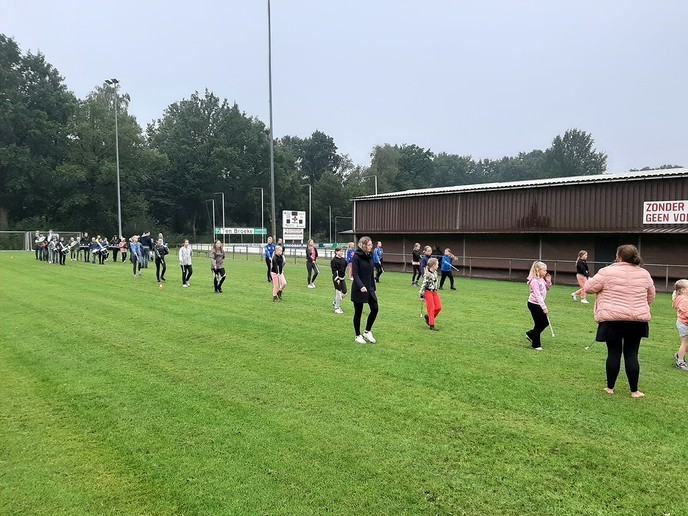 Presentatie nieuwe uniformen Polyhymnia - Foto: Ingezonden foto