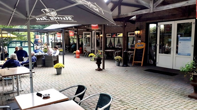 Genieten op afstand - Foto: Ingezonden foto