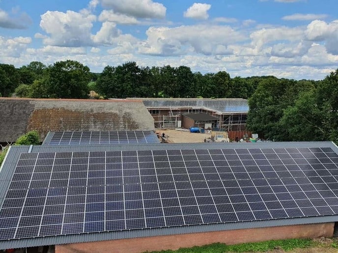 Mini zonnepark op dak - Foto: Eigen geleverde foto