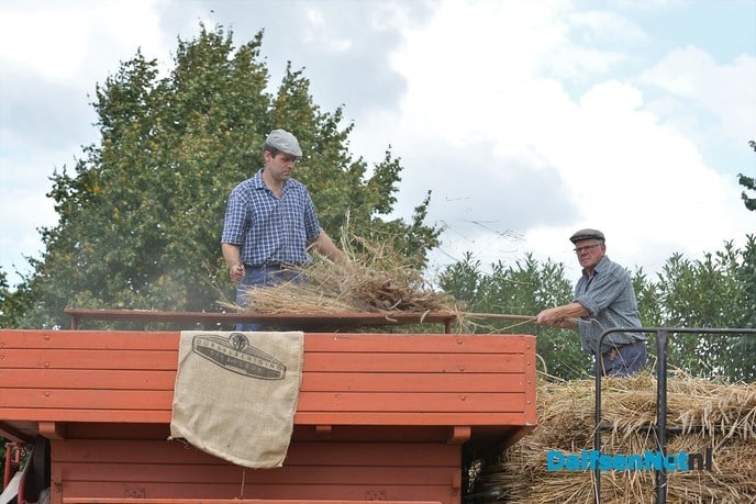 Dorsdemonstratie bij Decohof ‘Kwekerij Overgoor’ op Hoonhorst - Foto: Johan Bokma