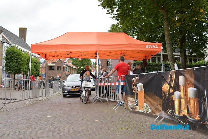 Dalfser bierfestival-box drive in - Foto: Johan Bokma