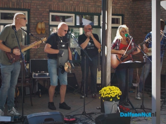Live terras muziek bij cafe restaurant partycentrum Het Boskamp