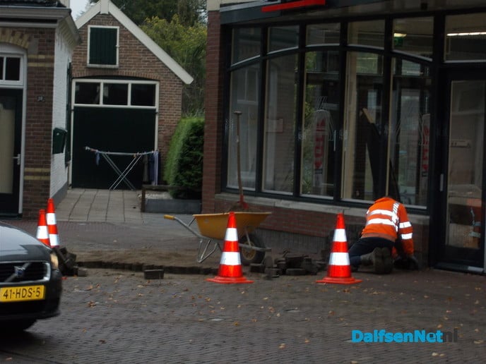 De straatverlichting doet het weer, maarrr…