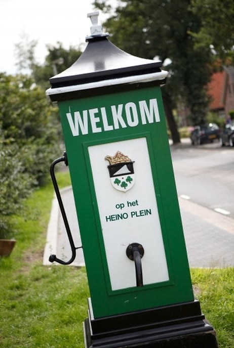 Midas Dekkers werkt in Heino aan eenenvijftigste boek