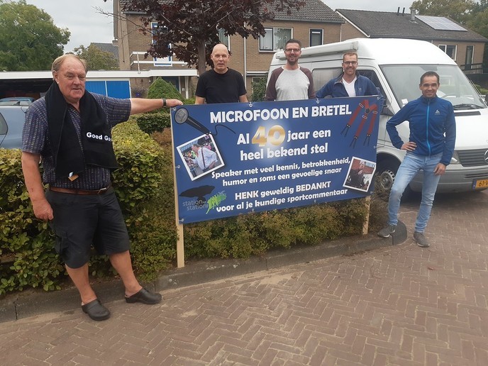 Verrassingsbezoek aan Henk Borgmeijer. - Foto: Ingezonden foto