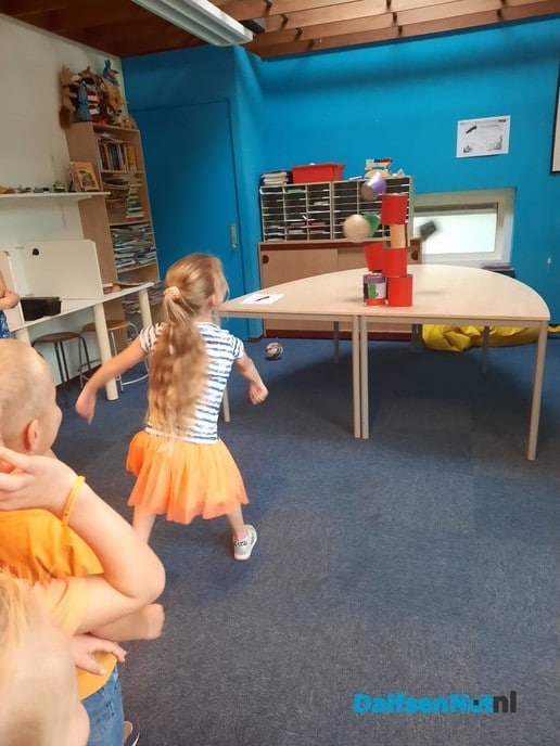 Alternatief Oranjefeest op Bassischool de Wegwijzer in Nieuwleusen - Foto: Ingezonden foto