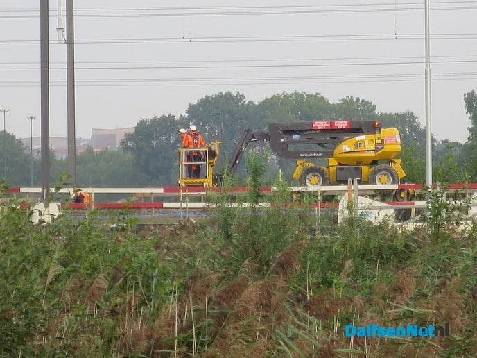 Spoorzone Herfte ook op zondag ging het werk door - Foto: Wim