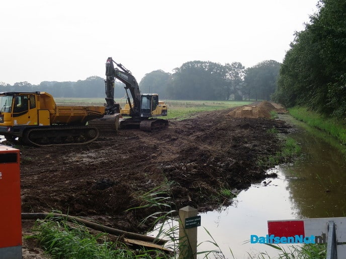 Oude weteringen rond Soeslo worden gedicht - Foto: Wim