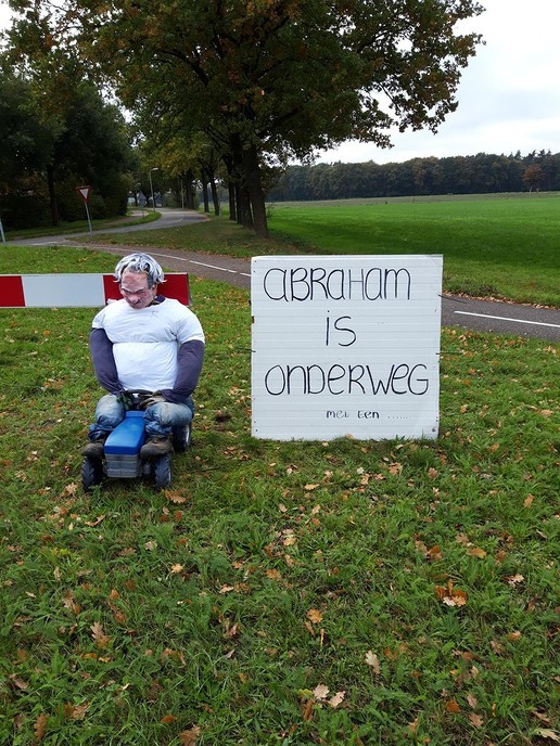 Abraham onderweg met een….. - Foto: Ingezonden foto