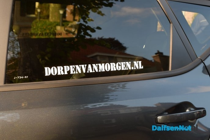 Nieuwe elektrische dorpsdeelauto voor Hoonhorst - Foto: Johan Bokma