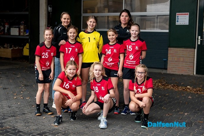 Bongers nieuwe sponsor voor handbal - Foto: Ingezonden foto