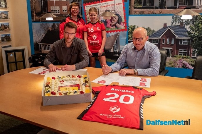 Bongers nieuwe sponsor voor handbal - Foto: Ingezonden foto